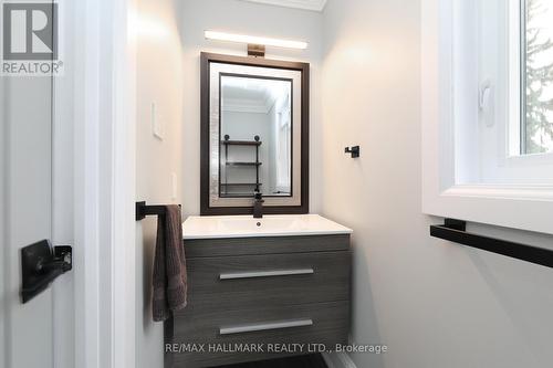 88 Colonel Danforth Trail, Toronto, ON - Indoor Photo Showing Bathroom