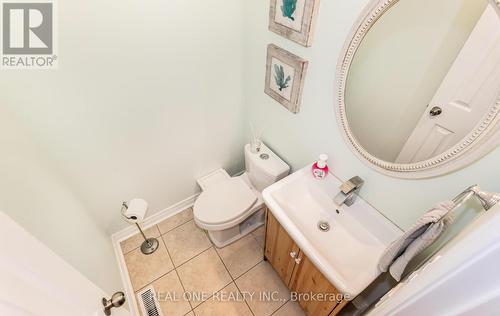 3860 Bloomington Crescent, Mississauga, ON - Indoor Photo Showing Bathroom