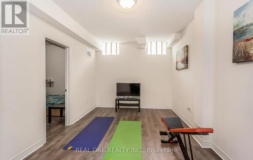 3860 Bloomington Crescent, Mississauga, ON - Indoor