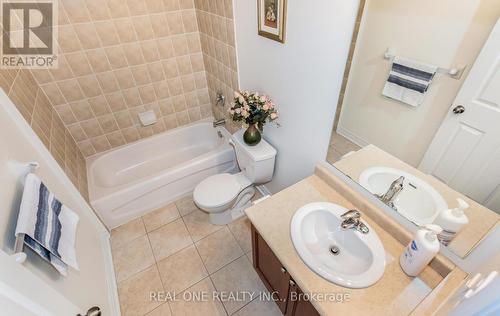 3860 Bloomington Crescent, Mississauga, ON - Indoor Photo Showing Bathroom