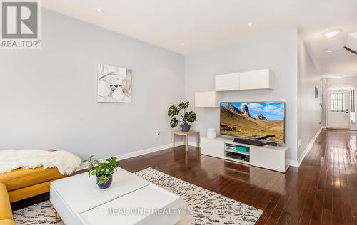 3860 Bloomington Crescent, Mississauga, ON - Indoor