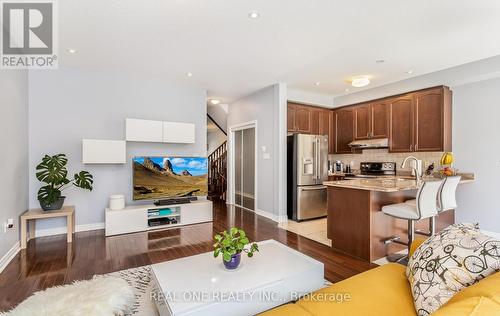 3860 Bloomington Crescent, Mississauga, ON - Indoor Photo Showing Other Room