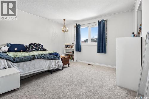 1321 Prince Crescent, Moose Jaw, SK - Indoor Photo Showing Bedroom