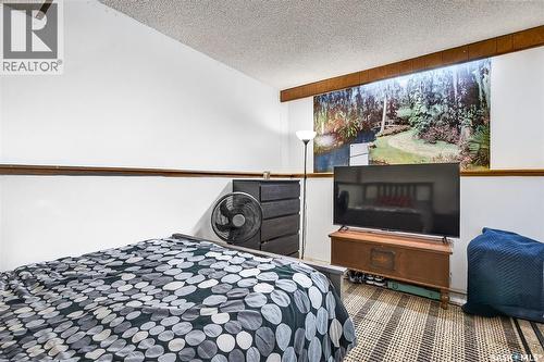 1321 Prince Crescent, Moose Jaw, SK - Indoor Photo Showing Bedroom