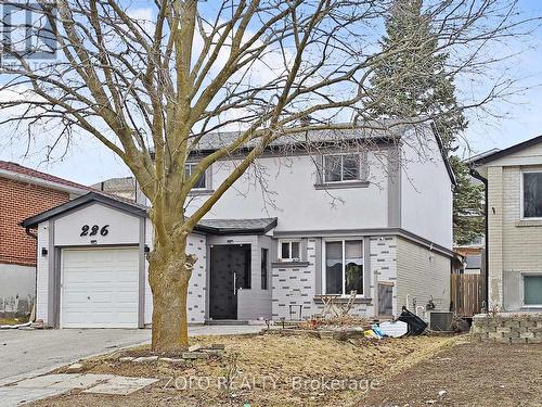 226 THOMS CRESCENT  Newmarket, ON L3Y 1E1