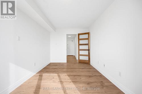1901 - 50 Elm Drive E, Mississauga, ON - Indoor Photo Showing Other Room