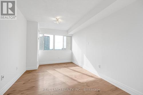1901 - 50 Elm Drive E, Mississauga, ON - Indoor Photo Showing Other Room