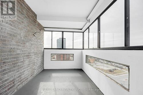 1901 - 50 Elm Drive E, Mississauga, ON - Indoor Photo Showing Other Room