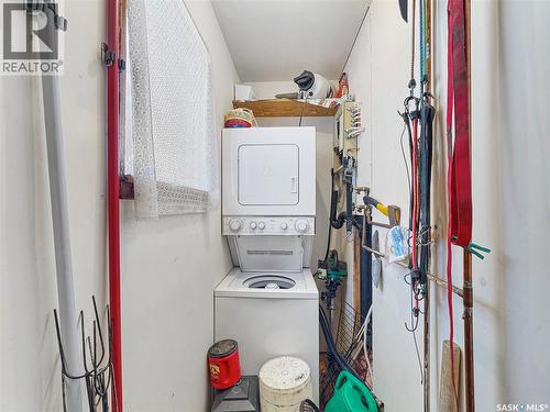 155 1St Street E, Meota, SK - Indoor Photo Showing Laundry Room