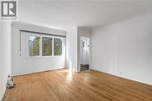 23 Clifford Street, Hamilton, ON - Indoor Photo Showing Other Room