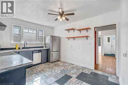 23 Clifford Street, Hamilton, ON - Indoor Photo Showing Kitchen