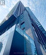 4505 - 8 WELLESLEY STREET W Toronto, ON M4Y 0J5