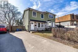 976 SOUTHPORT DRIVE Oshawa (Donevan), ON L1H 8A3