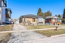 37 PRINCE CHARLES DRIVE  Halton Hills, ON L7G 3T9