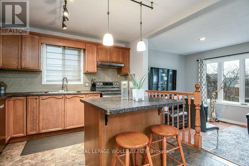 236 Dartmoor Crescent, Waterloo, ON - Indoor Photo Showing Kitchen With Double Sink