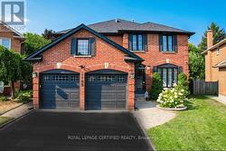 1109 PETUNIA PLACE Pickering, ON L1V 4N5