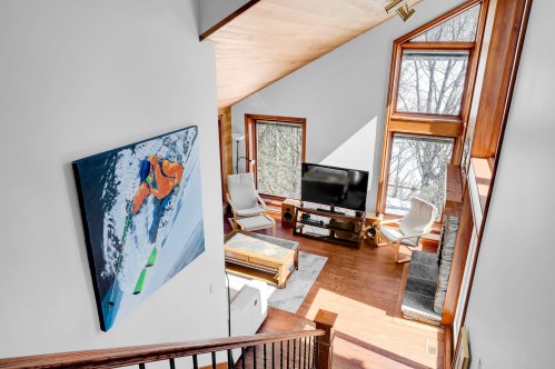 Vue sur l'eau - 20 Ch. Ovila, Mont-Tremblant, QC - Indoor Photo Showing Other Room
