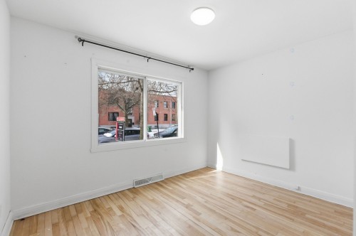 Chambre à coucher - 1-7431 Rue De Lanaudière, Montréal (Villeray/Saint-Michel/Parc-Extension), QC - Indoor Photo Showing Other Room
