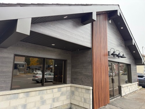Commerce - 566 Boul. Adolphe-Chapleau, Bois-Des-Filion, QC -  With Exterior