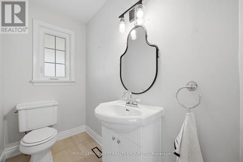 3334 Enniskillen Circle, Mississauga, ON - Indoor Photo Showing Bathroom