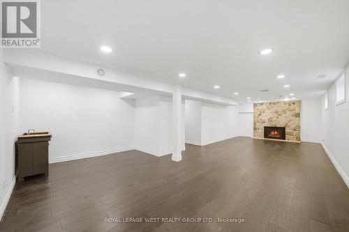 3334 Enniskillen Circle, Mississauga, ON - Indoor With Fireplace