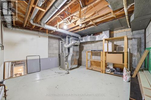 3334 Enniskillen Circle, Mississauga, ON - Indoor Photo Showing Basement
