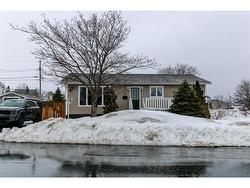 2 Earhart Street St. John’S, NL A1E 4C6