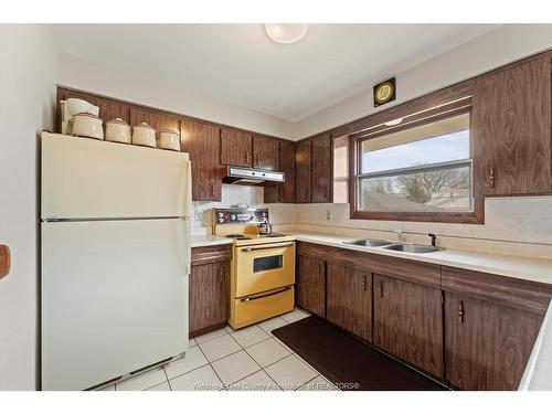 1464 Roxborough, Windsor, ON 