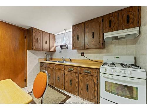 1464 Roxborough, Windsor, ON 