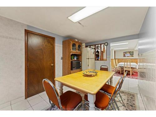 1464 Roxborough, Windsor, ON 