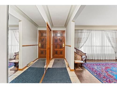 1464 Roxborough, Windsor, ON 