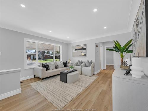 2692 Everts, Windsor, ON 