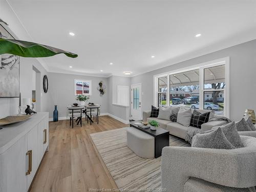 2692 Everts, Windsor, ON 