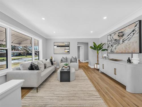 2692 Everts, Windsor, ON 