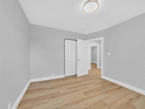 2692 Everts, Windsor, ON 