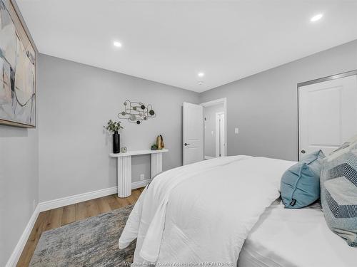 2692 Everts, Windsor, ON 