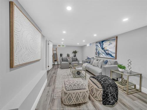 2692 Everts, Windsor, ON 