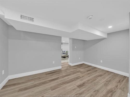 2692 Everts, Windsor, ON 