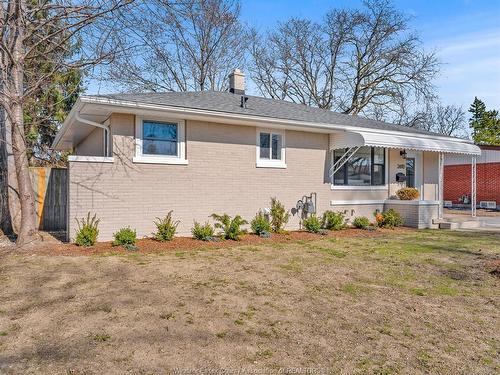 2692 Everts, Windsor, ON 