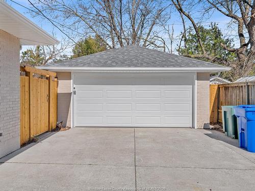 2692 Everts, Windsor, ON 