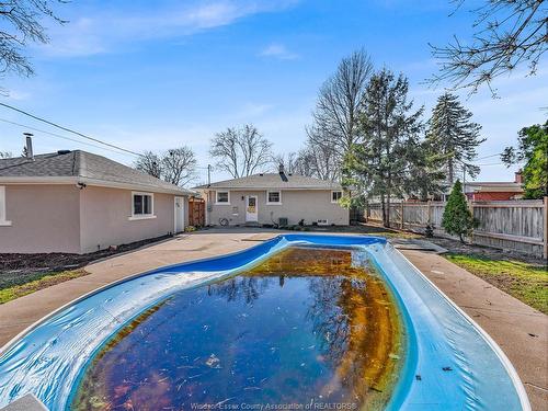 2692 Everts, Windsor, ON 