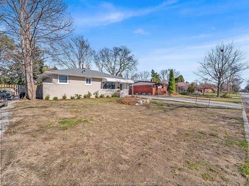 2692 Everts, Windsor, ON 