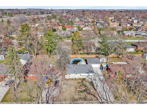 2692 Everts, Windsor, ON 