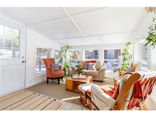 19 Mooers Dr, Fredericton, NB 