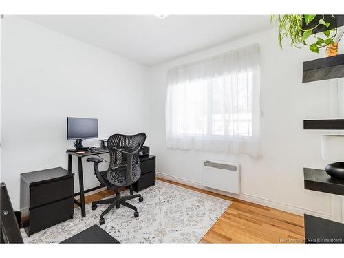 19 Mooers Dr, Fredericton, NB 