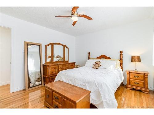 19 Mooers Dr, Fredericton, NB 