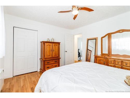 19 Mooers Dr, Fredericton, NB 