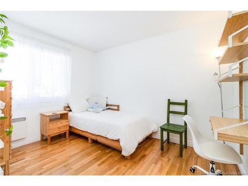 19 Mooers Dr, Fredericton, NB 