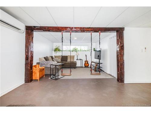 19 Mooers Dr, Fredericton, NB 