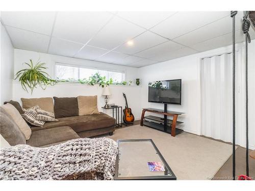 19 Mooers Dr, Fredericton, NB 